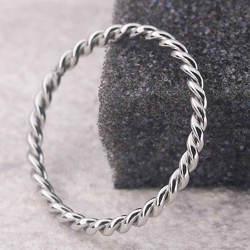 Bague minimaliste en acier ino - Event Suppliers avis et prix