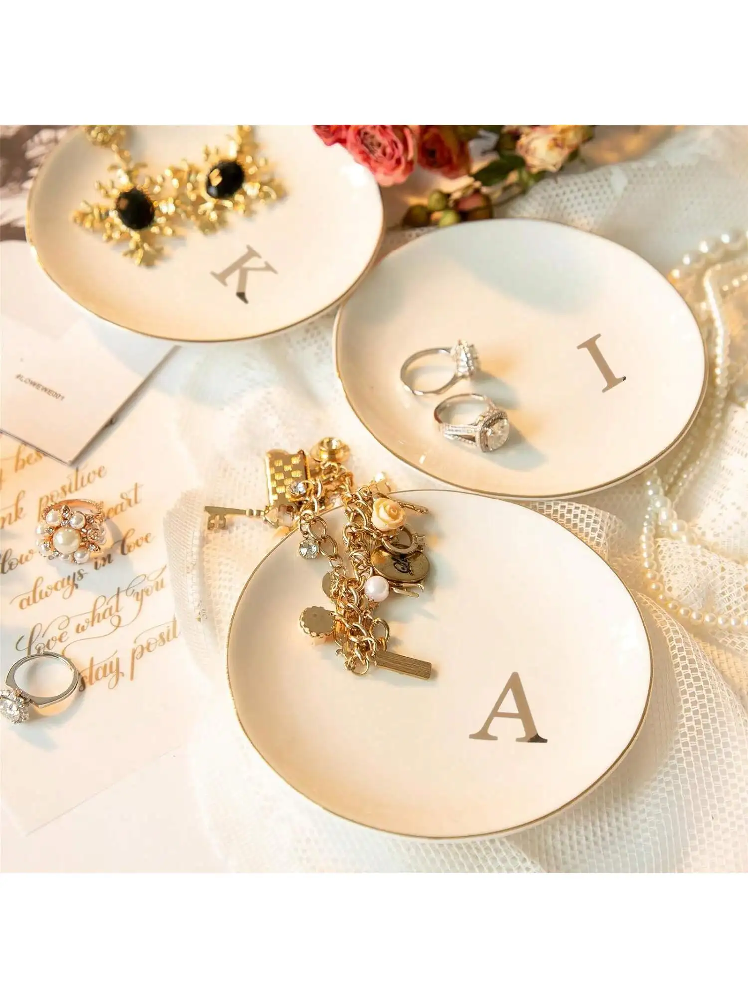 Plateau à bijoux avec pendenti - Event Z avis et prix